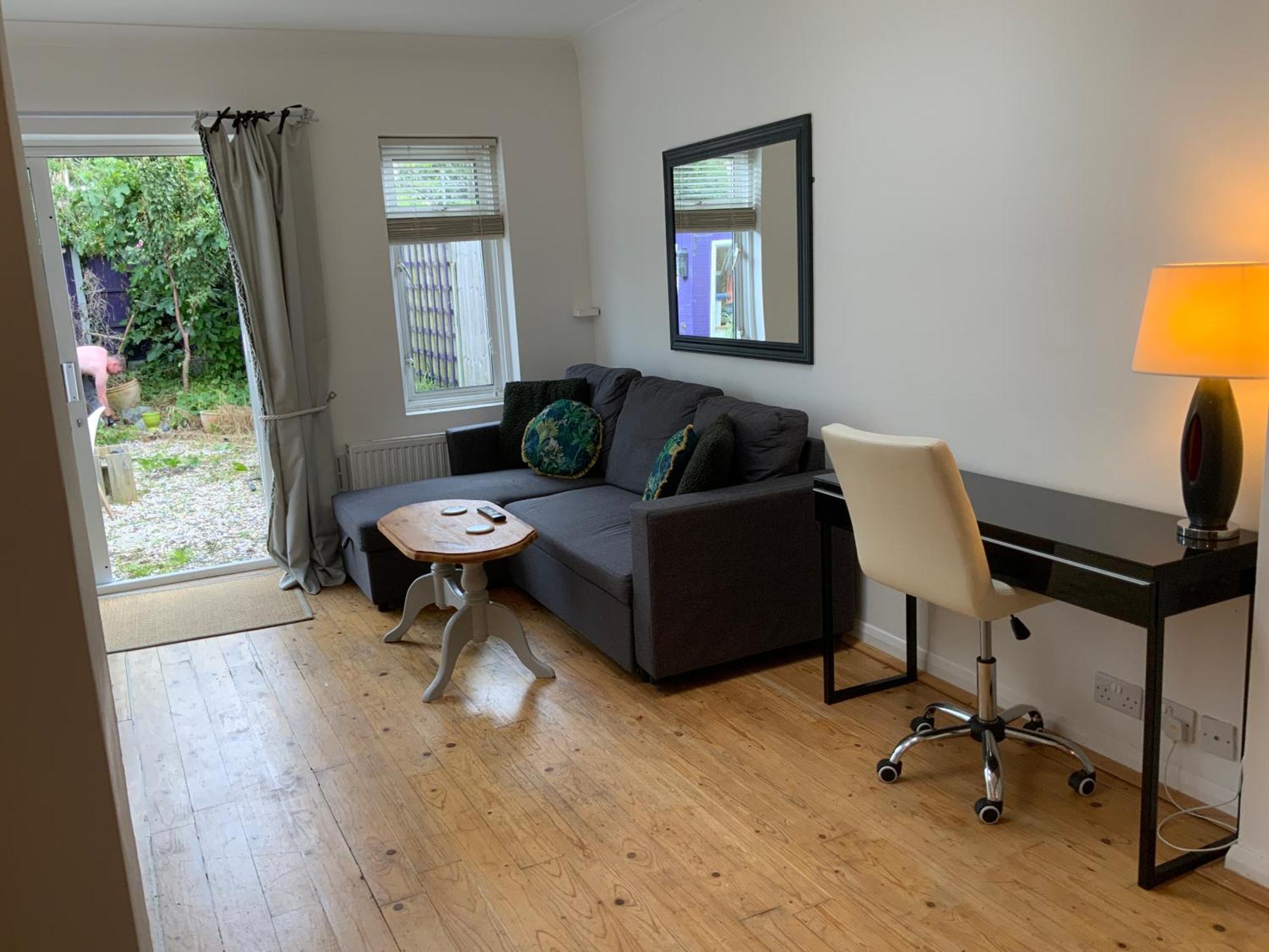 Right By Leigh Broadway Private Garden Large Ground Fl Apt Southend-on-Sea Exteriér fotografie